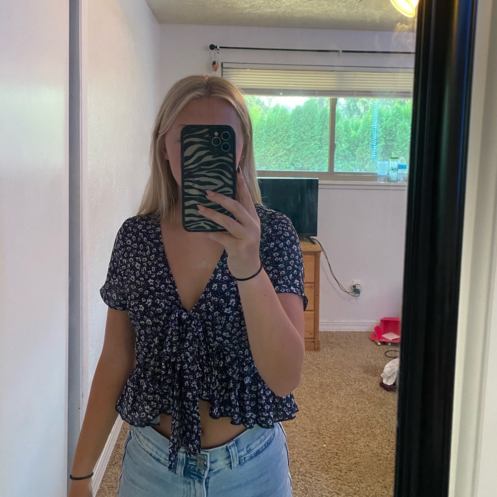 cropped flowy top
